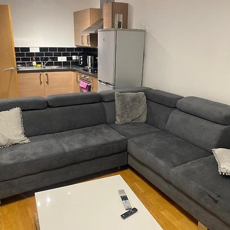 Eaglet 2 Bedroom Luxury Home Near Etihad Staduim Manchester Extérieur photo